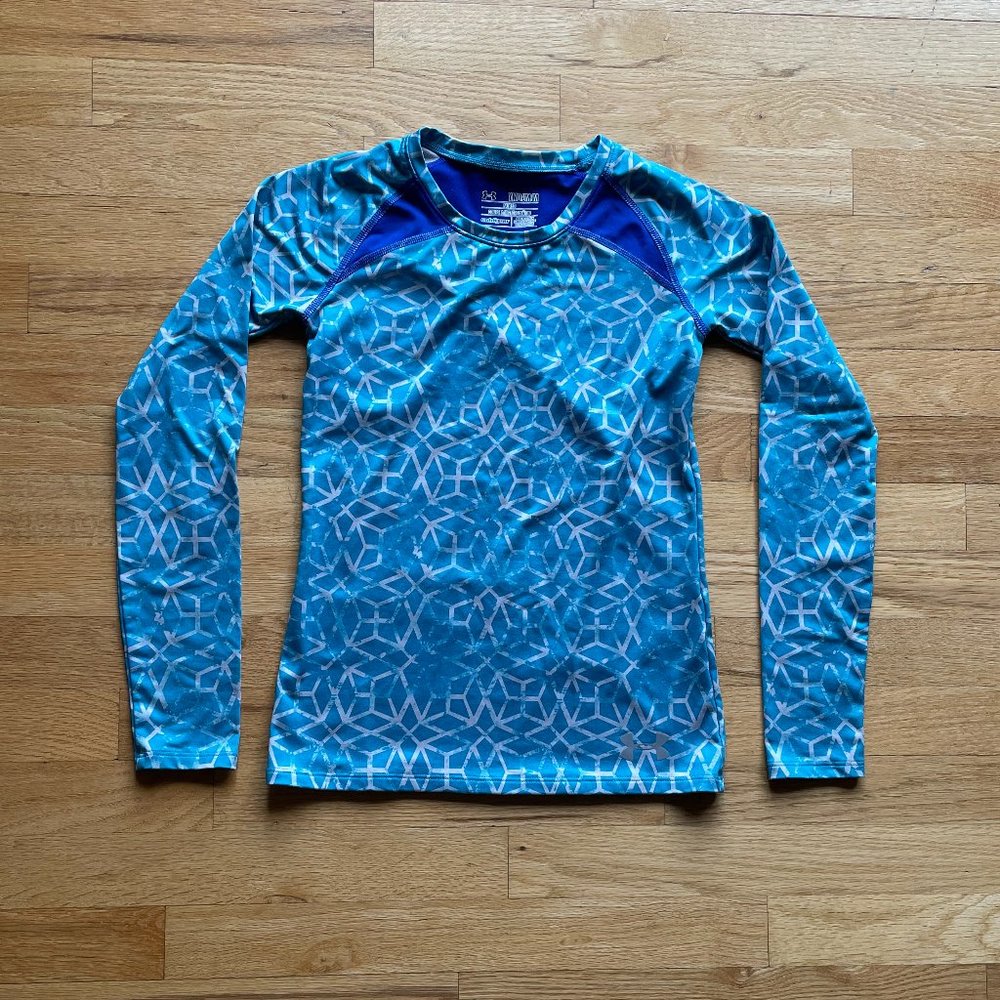 Under Armour ColdGear base layer shirt, kids size M